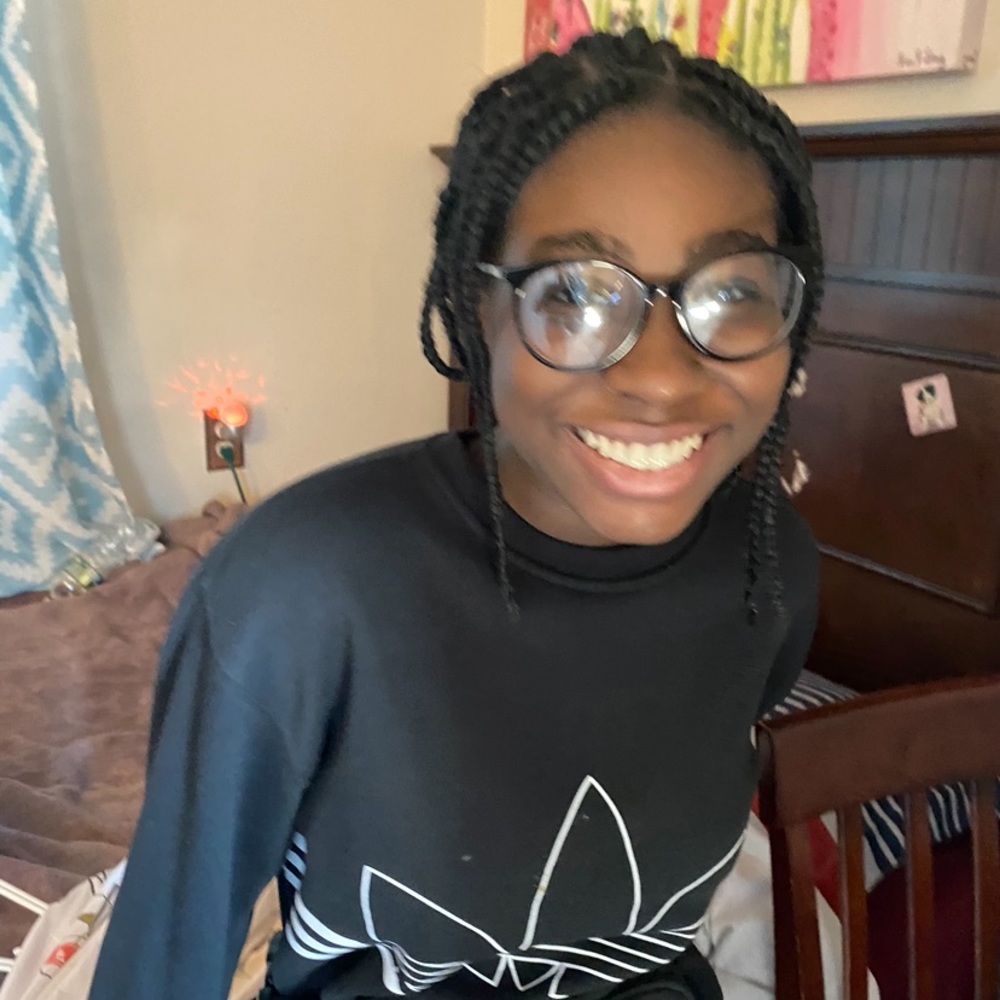 Meet your Posher, Daviana